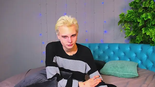 DemianEnglen online show from 02-02-25, 11:42