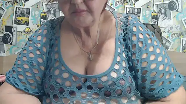 DeniseeRosea online show from 11-22-25, 05:12