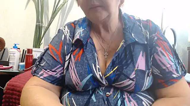 DeniseeRosea online show from 10-20-25, 06:37