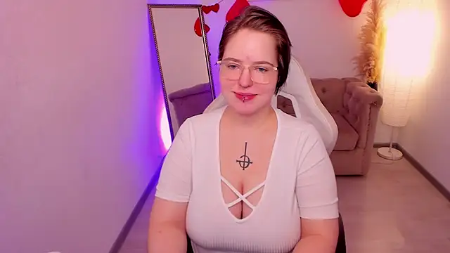 Manic pixie  online show from 02-21-26, 03:47