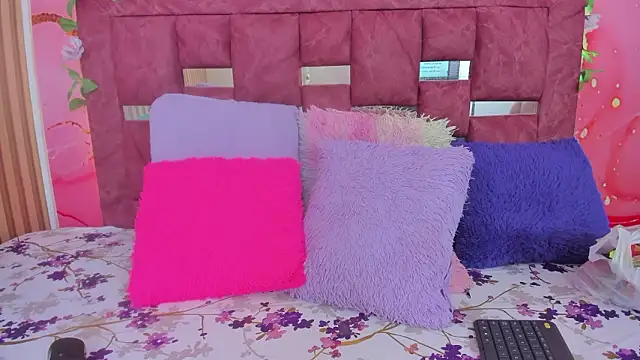 scarlett  evans  online show from 03-28-26, 06:20