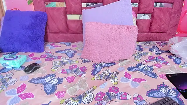 Snapshot of scarlett__evans_ chatting on 02-23-26, 06:52 scarlett evans online show from 02-23-26, 06:52