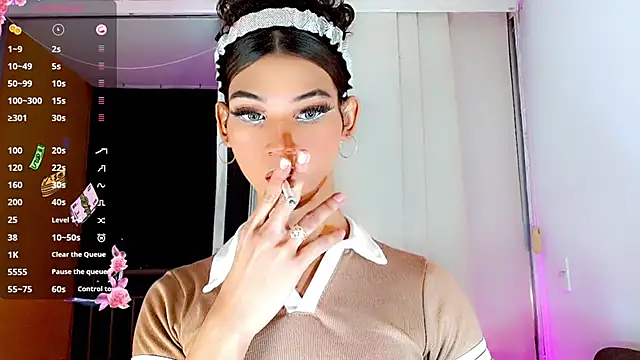 Snapshot of lucyangel_11 chatting on 02-05-25, 02:40 lucyangel 11 online show from 02-05-25, 02:40