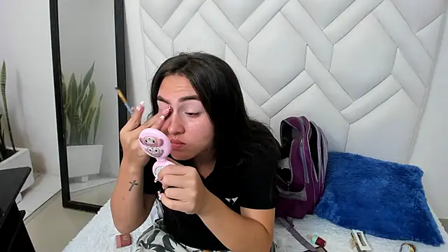 LindaHooker online show from 03-22-26, 06:37