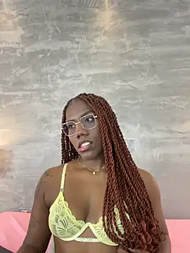 Alaia Colins online show from 07-17-26, 01:36