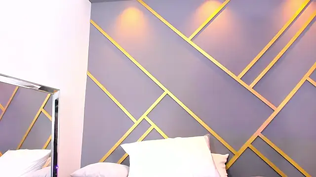 Alaia Colins online show from 03-04-25, 07:08