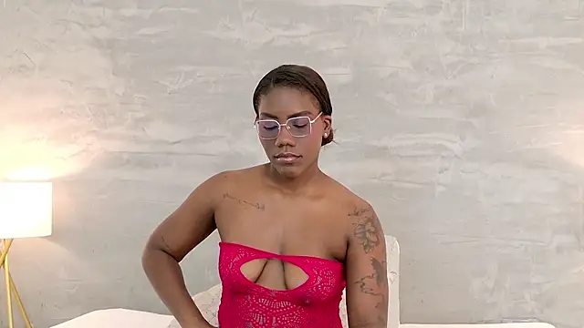Alaia Colins online show from 07-09-26, 04:24