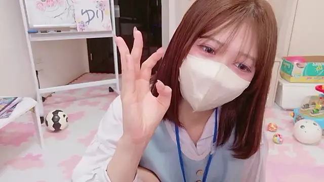 Snapshot of NA-KAREN-V8 chatting on 06-10-26, 07:42 NA-KAREN-V8 online show from 06-10-26, 07:42