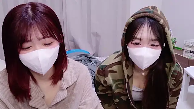 NA-KAREN-V8 online show from 11-30-25, 12:17