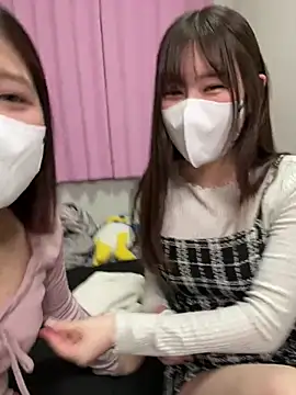 Snapshot of NA-KAREN-V8 chatting on 04-18-26, 03:14 NA-KAREN-V8 online show from 04-18-26, 03:14