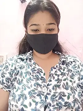 Snapshot of Simran-001 chatting on 07-30-26, 12:04 Simran-001 online show from 07-30-26, 12:04
