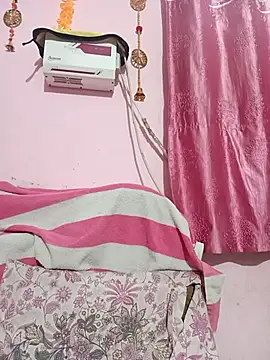 Simran-001 online show from 11-25-25, 04:18