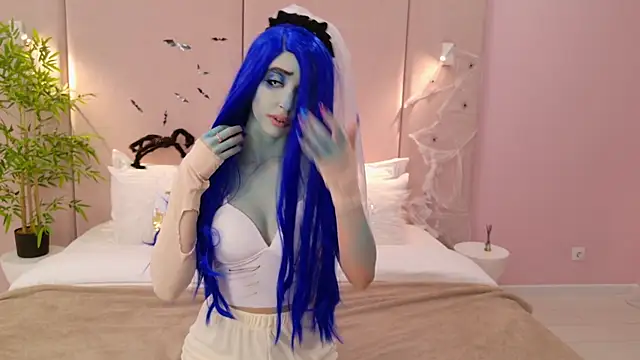 SandraTucker online show from 10-31-25, 03:03