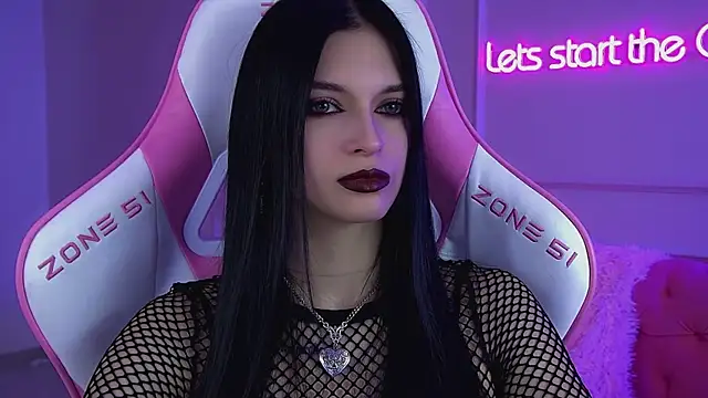 Snapshot of BeverlyMost chatting on 02-20-26, 07:43 BeverlyMost online show from 02-20-26, 07:43