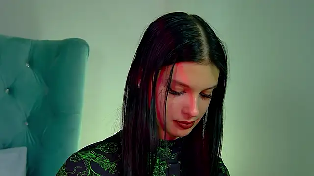 Snapshot of BeverlyMost chatting on 02-04-25, 04:29 BeverlyMost online show from 02-04-25, 04:29