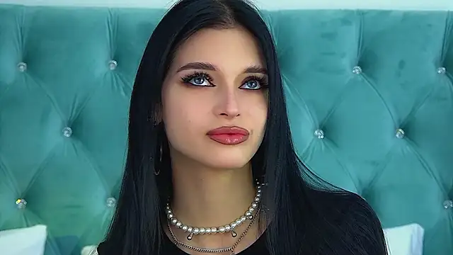 Snapshot of BeverlyMost chatting on 02-04-26, 06:58 BeverlyMost online show from 02-04-26, 06:58