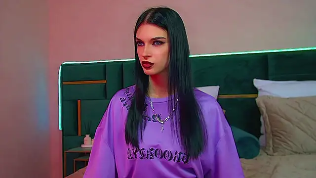 Snapshot of BeverlyMost chatting on 09-12-25, 07:19 BeverlyMost online show from 09-12-25, 07:19