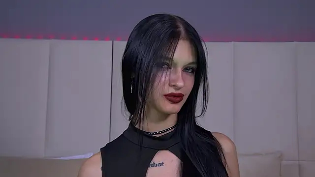 Snapshot of BeverlyMost chatting on 02-09-25, 03:43 BeverlyMost online show from 02-09-25, 03:43