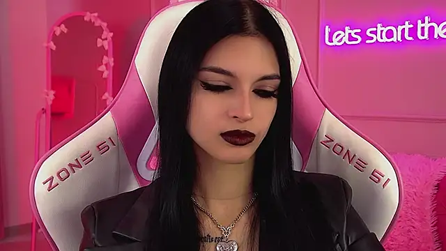 Snapshot of BeverlyMost chatting on 02-06-26, 08:43 BeverlyMost online show from 02-06-26, 08:43