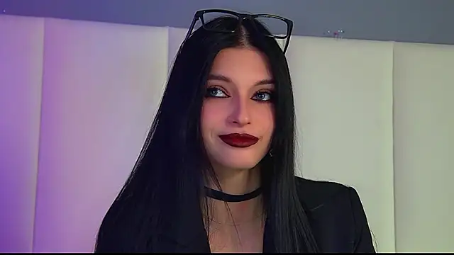 Snapshot of BeverlyMost chatting on 02-17-26, 07:11 BeverlyMost online show from 02-17-26, 07:11