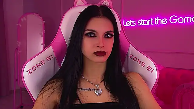 Snapshot of BeverlyMost chatting on 02-01-26, 06:44 BeverlyMost online show from 02-01-26, 06:44