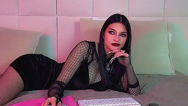 BeverlyMost online show from 11-18-25, 06:11