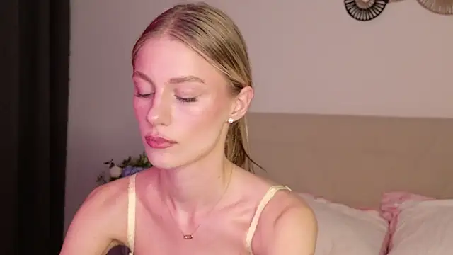 GabriellaOlsen online show from 05-12-26, 05:19