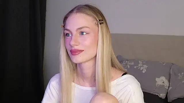 GabriellaOlsen online show from 06-01-26, 05:12