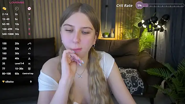 AureliaBliss  online show from 04-11-26, 07:45