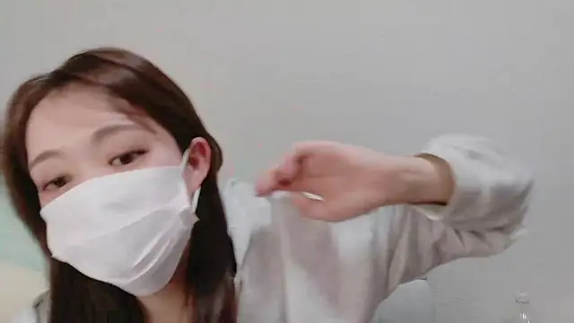 Snapshot of mio7635 chatting on 07-18-26, 01:41 mio7635 online show from 07-18-26, 01:41