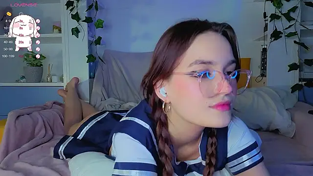 Snapshot of tempt_for_you chatting on 02-04-26, 09:21 tempt for you online show from 02-04-26, 09:21