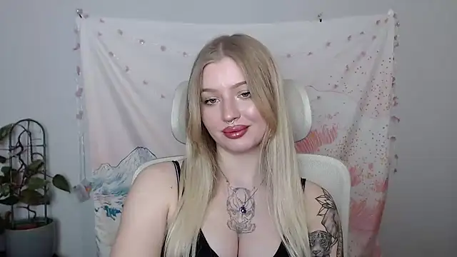 DelightCamila online show from 03-10-25, 06:01