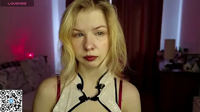 LynetHakes online show from 04-12-26, 06:27