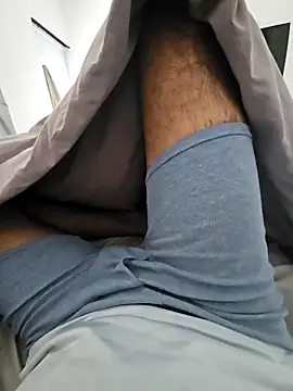 j0nathan00 online show from 01-26-25, 05:23