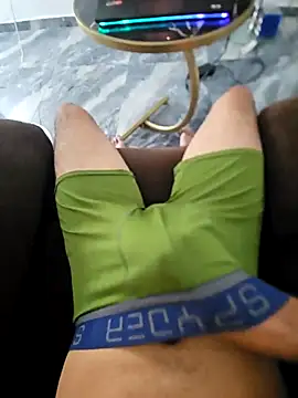 j0nathan00 online show from 01-09-26, 05:20