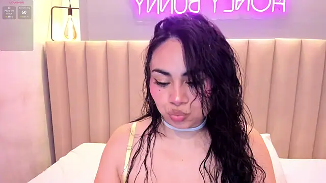 Naomymonroe  online show from 01-14-26, 09:51