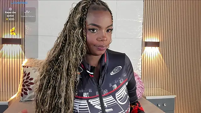 Snapshot of NatyParker chatting on 07-14-26, 01:39 NatyParker online show from 07-14-26, 01:39