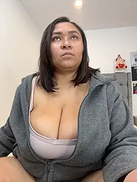 KarlaWild online show from 01-15-26, 07:39