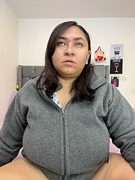 KarlaWild online show from 12-16-25, 10:41