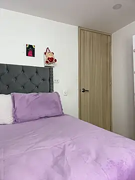 KarlaWild online show from 12-05-25, 11:42