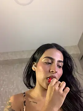 Snapshot of genesissara chatting on 06-27-26, 12:27 genesissara online show from 06-27-26, 12:27