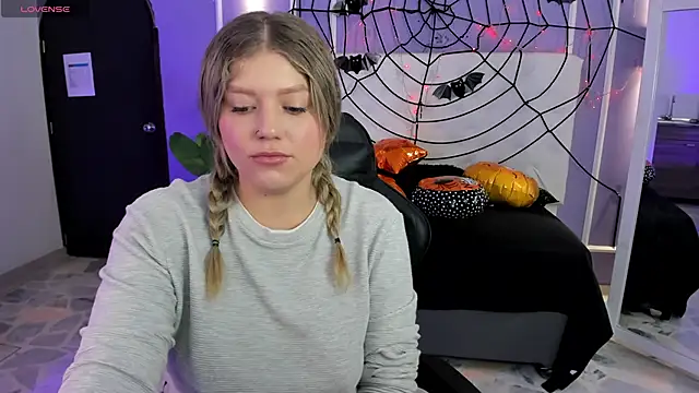 alaia greyy online show from 11-01-25, 01:16