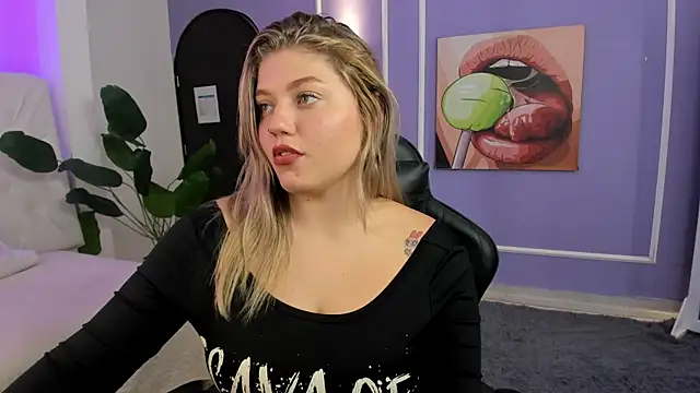 alaia greyy online show from 11-18-25, 03:26