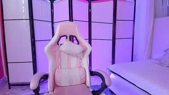 alaia greyy online show from 02-26-26, 02:28