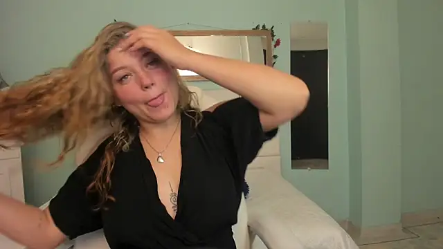 alaia greyy online show from 03-10-25, 12:49