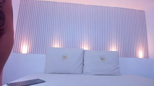 Snapshot of abbie_kors chatting on 01-23-25, 11:26 abbie kors online show from 01-23-25, 11:26