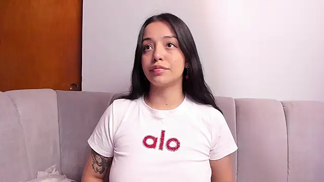 CAYLINCOLLINS online show from 12-17-25, 03:22