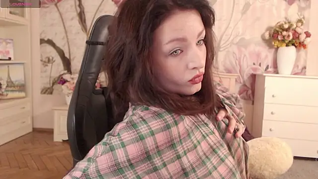 BritneyBarker online show from 09-20-25, 02:27