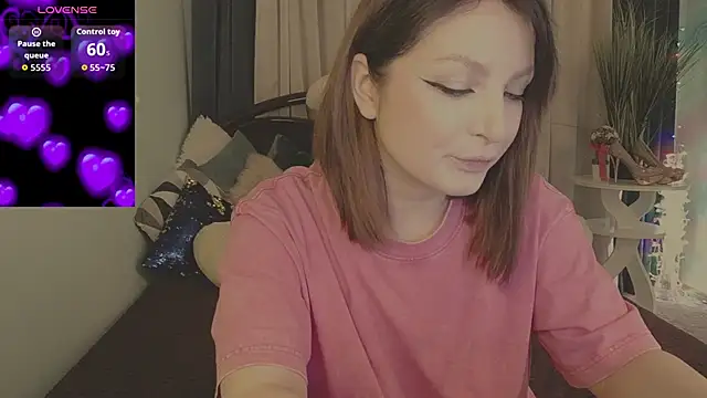 Snapshot of BritneyBarker chatting on 05-25-26, 05:40 BritneyBarker online show from 05-25-26, 05:40