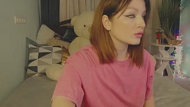 Snapshot of BritneyBarker chatting on 05-24-26, 05:35 BritneyBarker online show from 05-24-26, 05:35